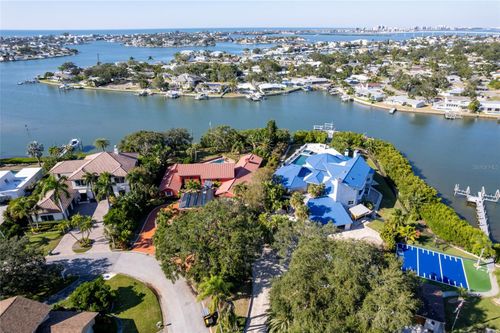 2268 Kings Point Dr, Largo, FL, 33774-1009 | Card Image