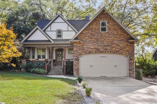 9 Waverly Ct, Greenville, SC, 29605-2036 | Card Image
