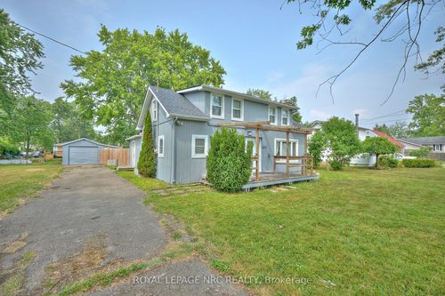 3252 Young Ave, Ridgeway, ON, L0S1N0 | Card Image