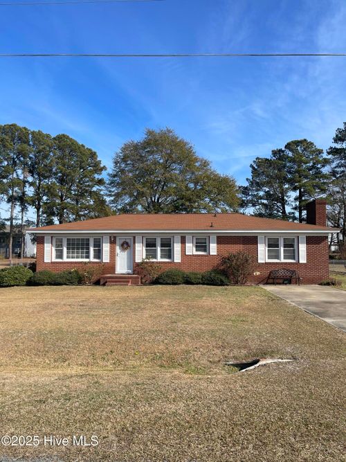 3011 Mclain St, Goldsboro, NC, 27534-7727 | Card Image