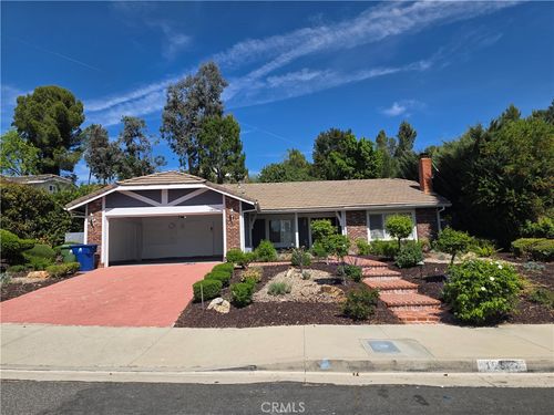 18507 Brasilia Dr, Porter Ranch, CA, 91326-1913 | Card Image