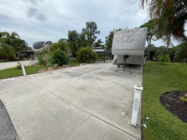 View of patio | Image 6