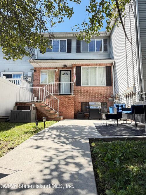804 Willowbrook Road, Staten Island, NY, 10314 | Card Image