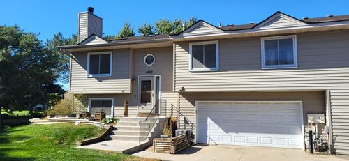 1302 Deercliff Ln, Eagan, MN, 55123-1436 | Card Image