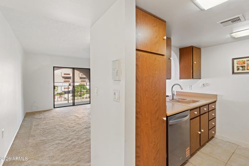 3008-3033 E Devonshire Ave, Phoenix, AZ, 85016-5894 | Card Image