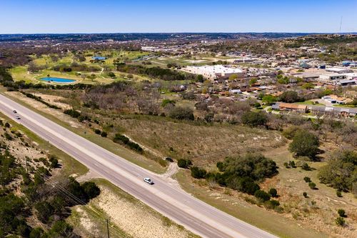 1801 Veterans Hwy, Kerrville, TX, 78028 | Card Image