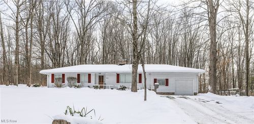 8406 Whipporwill Rd, Ravenna, OH, 44266-8506 | Card Image