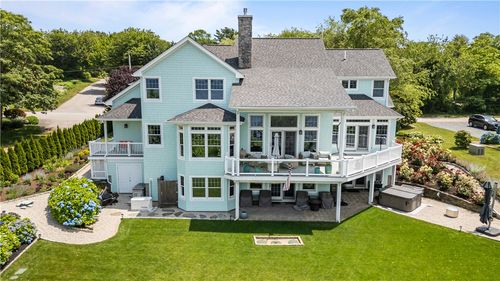 121 Seaside Dr, Jamestown, RI, 02835-3117 | Card Image