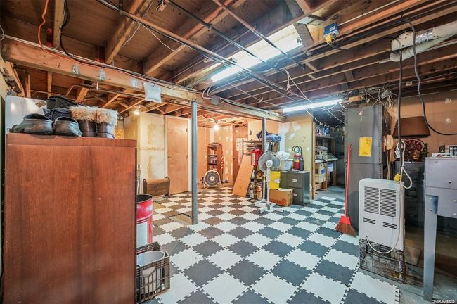 31 Cozzens Pl, House other with 3 bedrooms, 1 bathrooms and null parking in Patchogue NY | Image 15