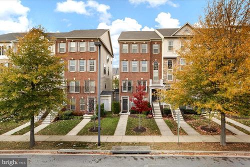 2633 Campus Way N, GLENARDEN, MD, 20706-2687 | Card Image