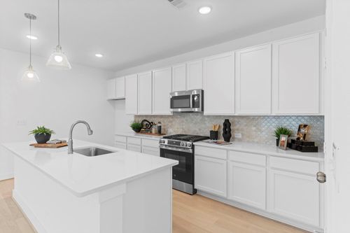 6421 Green Enclave Trl, Pearland, TX, 77584-0176 | Card Image