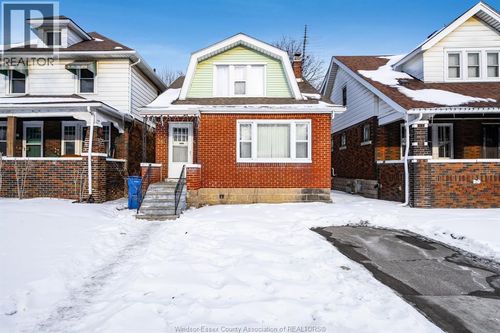 360 Rankin Ave, Windsor, ON, N9B2R7 | Card Image