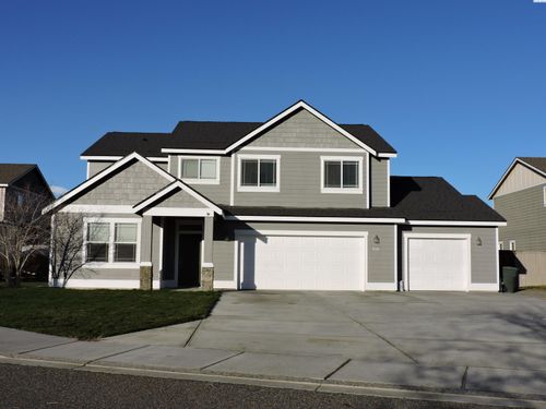 370 Wolverine Ct, Richland, WA, 99352-7745 | Card Image