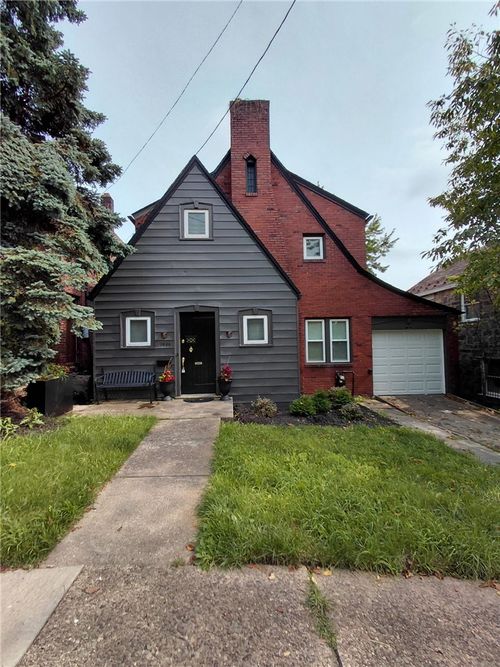 1426 Penn Ave, Wilkinsburg, PA, 15221-2413 | Card Image