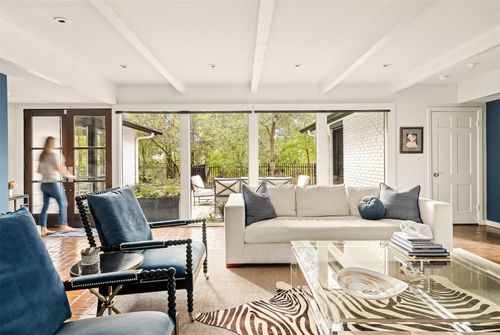 2115 Troon Rd, Houston, TX, 77019-1511 | Card Image