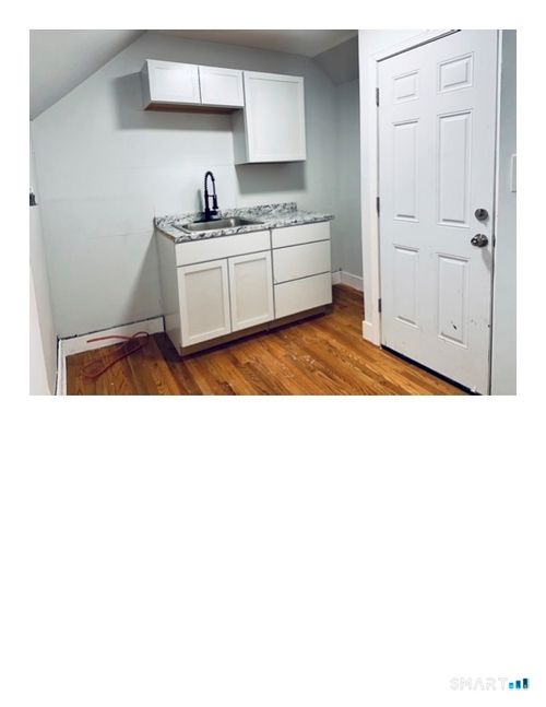3rd-190 6th St, Bridgeport, CT, 06607-1080 | Card Image