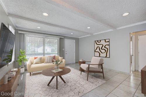22750 Rosewood St, Oak Park, MI, 48237-2906 | Card Image