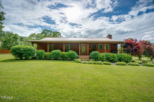 1025 Old Iron Mountain Rd, Unicoi, TN, 37692-4818 | Card Image