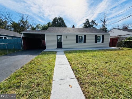 328 Howell Dr, Historic New Castle, DE, 19720-2752 | Card Image