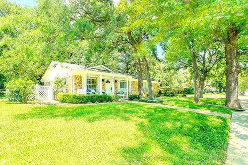 721 Fouts Dr, Irving, TX, 75061-4125 | Card Image