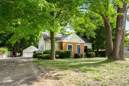 34 Porter Rd, Norton Shores, MI, 49441-5938 | Card Image