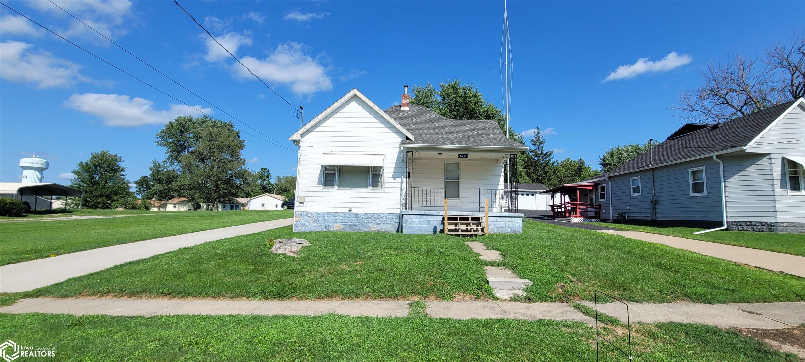 7th St, Centerville, IA 52544