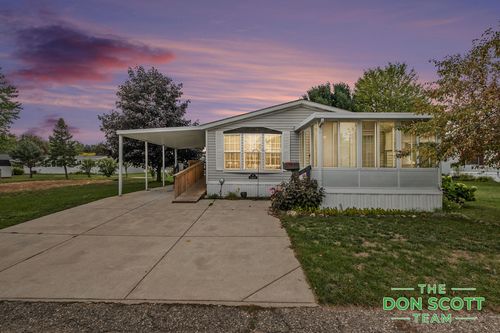 13671 Starflower Ln, Cedar Springs, MI, 49319-9140 | Card Image