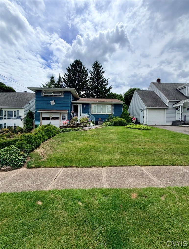 Residential in Salina 3