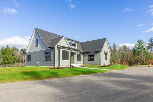 unit1-18 Roberts Drive, Jaffrey, NH, 03452 | Card Image