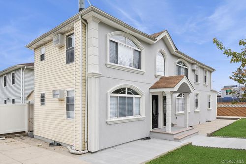 16416 115th Ave, Jamaica, NY, 11434-1202 | Card Image