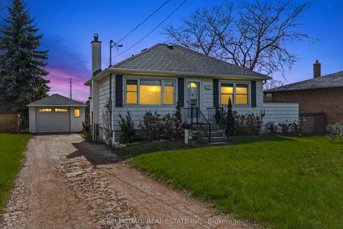 1088 Cherriebell Rd, Mississauga, ON, L5E2R3 | Card Image