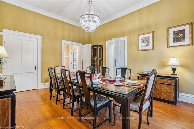 30 South St W, House other with 6 bedrooms, 4 bathrooms and 7 parking in Dundas ON | Image 14