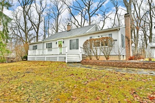 2613 Cadwallader Sonk Rd, Cortland, OH, 44410-9440 | Card Image