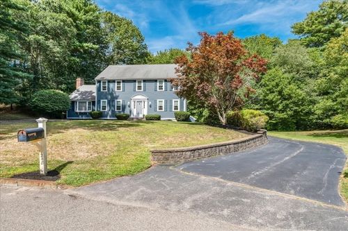 248 Larchmont Ln, Hanover, MA, 02339-1952 | Card Image