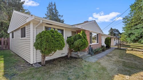 490 Se Pasek St, Oak Harbor, WA, 98277-3982 | Card Image