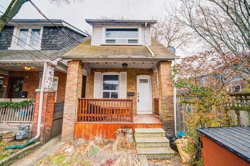 {{alt}} | Card Image