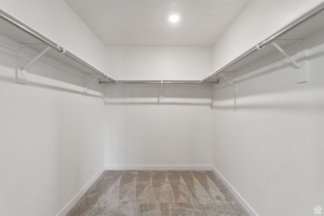 Primary walk-in closet | Image 19