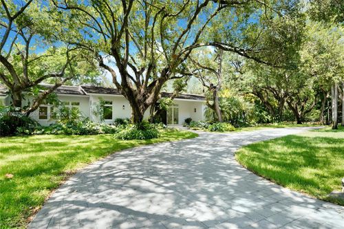 5501 Snapper Creek Rd, Coral Gables, FL, 33156-3447 | Card Image