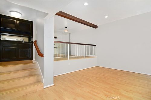 55-18739 Hatteras St, Tarzana, CA, 91356 | Card Image
