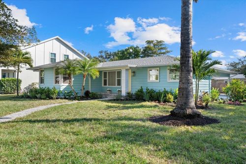 2104 Datura St, SARASOTA, FL, 34239-3911 | Card Image