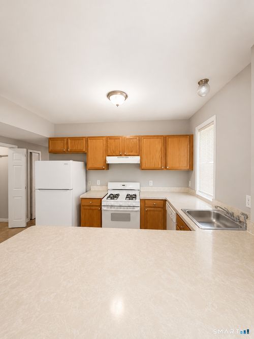 2n-164 Babcock Street, Hartford, CT, 06106 | Card Image
