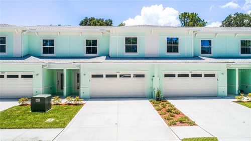 561 Coronado Cove Rd, New Smyrna Beach, FL, 32168-8512 | Card Image