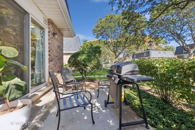 B - 428 Sunnybrook Lane, Townhouse with 2 bedrooms, 1 bathrooms and 1 parking in Wheaton IL | Image 2