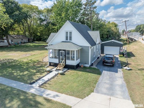 306 N Harshbarger St, Abingdon, IL, 61410-1335 | Card Image