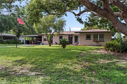 105 Leslie Ave, WINTER HAVEN, FL, 33880-1230 | Card Image