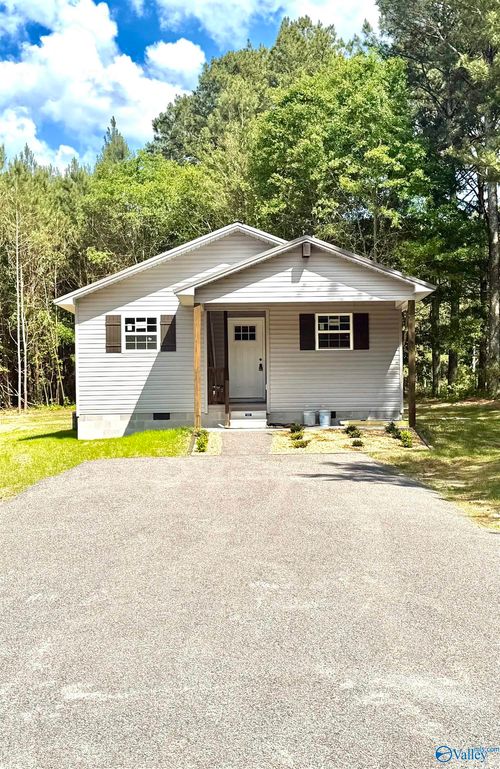205 County Road 882, Crossville, AL, 35962-4858 | Card Image