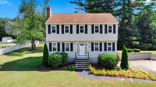 1465 Shawsheen St, Tewksbury, MA, 01876-1530 | Card Image