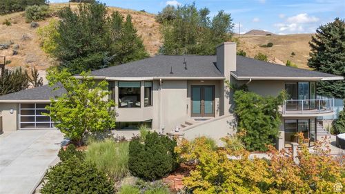 938 Terrace Hills Dr, Salt Lake City, UT, 84103-4005 | Card Image