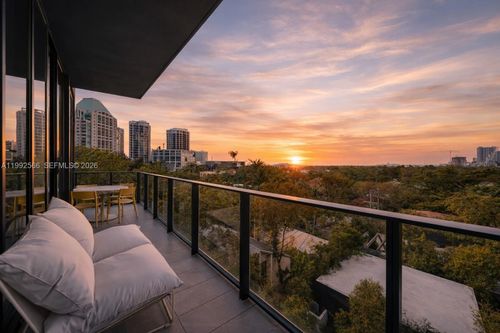 501-3156 Sw 27th Ave, Miami, FL, 33133-4559 | Card Image