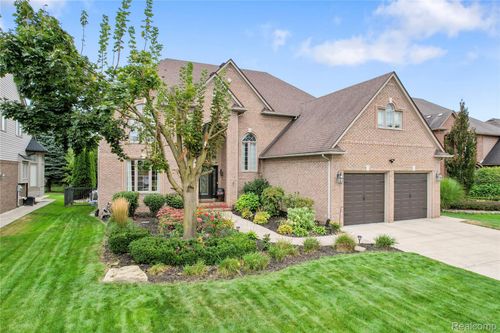 50600 Koss Dr, Macomb, MI, 48044-6321 | Card Image